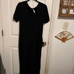 Zenana Outfitters Black Casual Short Sleeve Sheath Maxi Dress